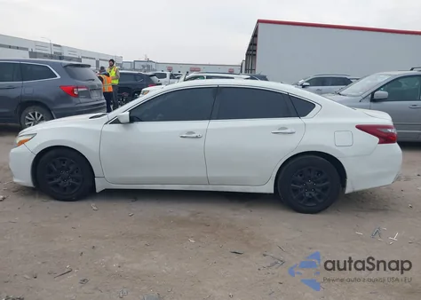 2018 Nissan Altima 2.5 S z USA, uszkodzony, nr VIN 1N4AL3AP2JC278445